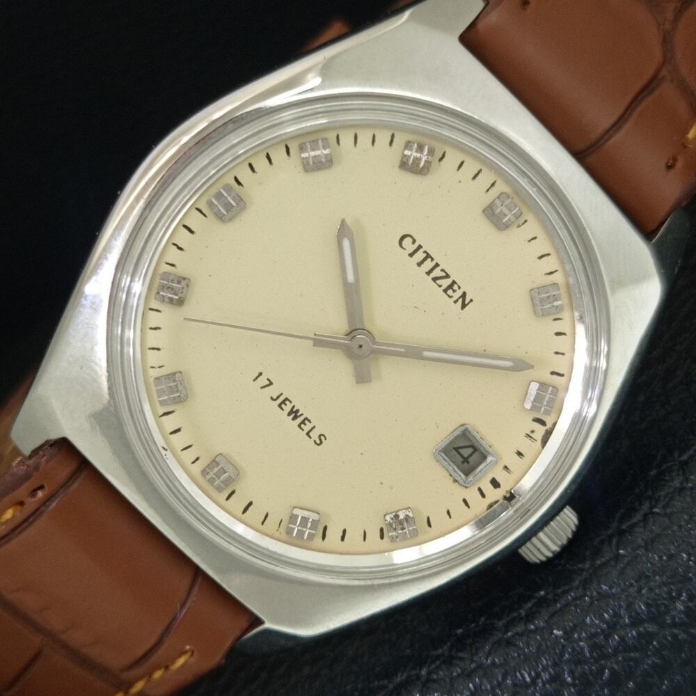 Vintage 1978 Citizen Manual Wound Mens Silver Watch W/Date & Beige accents
